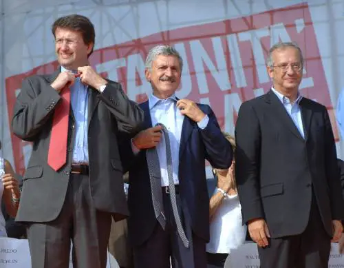 D’Alema si arma per riprendersi il partito