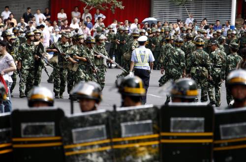 Xinjiang, il partito: "Pena di morte per i ribelli"