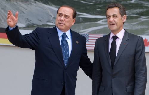 Berlusconi: "Contro crisi 
un piano per chi soffre" 
Obama saluta Gheddafi