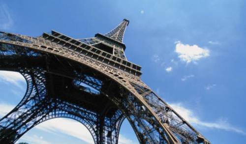 Francia, Torre Eiffel presto ridipinta
 
All'opera 25 alpinisti-imbianchini
