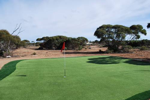 Nel deserto australiano 
il 18 buche da Guinness