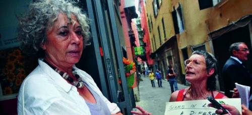 Acquasola, sindaco contestata mentre presenta l’incubatore