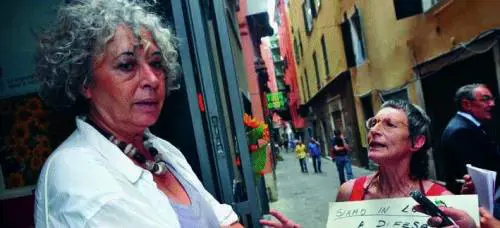 Acquasola, sindaco contestata mentre presenta lincubatore