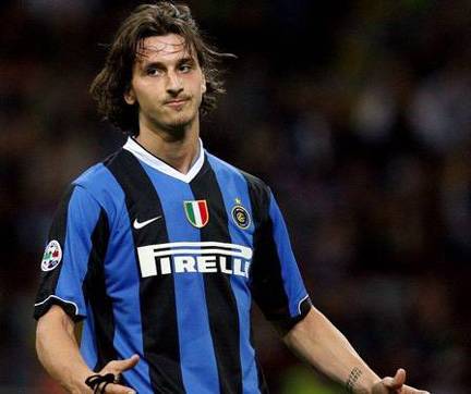 Zlatan mercenario,  
Kakà angelo devoto