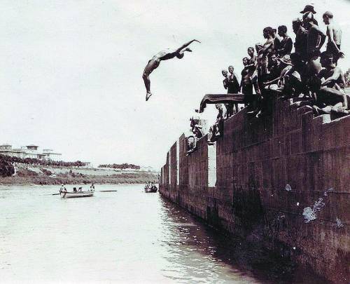 La mostra Ecco i pionieri del nuoto sportivo