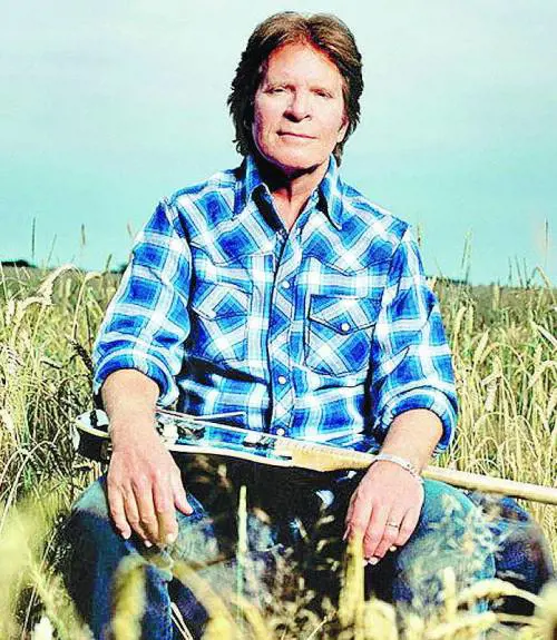 Fogerty e una chitarra molto combattiva