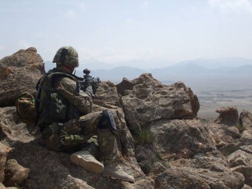 Afghanistan, doppio attacco agli italiani 
Tre feriti non gravi, ore di battaglia