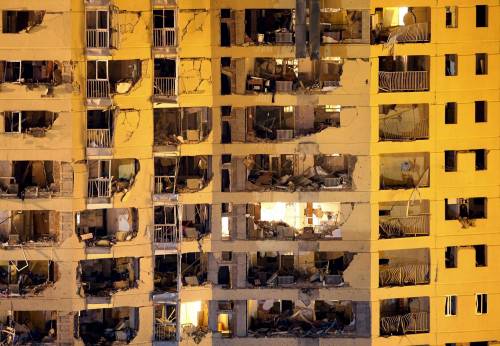 Spagna, la polizia cerca  
altre due autobombe 
Oggi l'attacco: 46 feriti