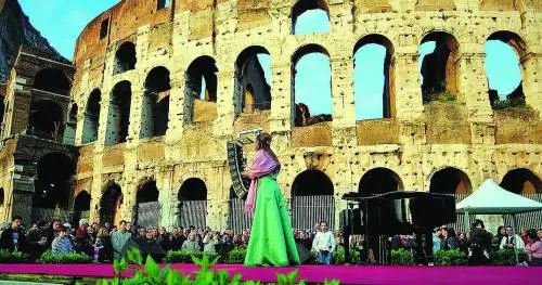 La «Tosca» tra le vie di Roma