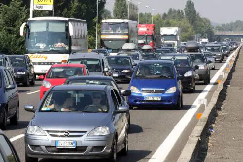 Esodo d'agosto, traffico e code chilometriche