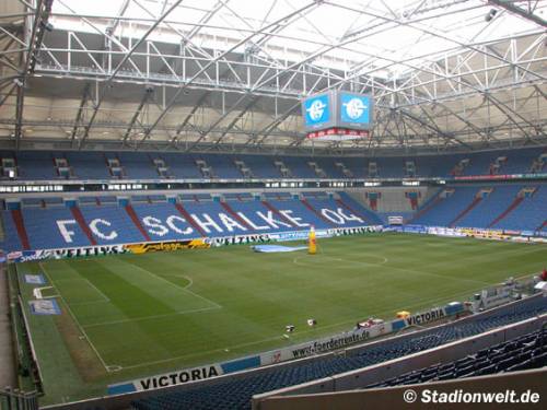 Schalke 04, l'inno è razzista 
"Contro Maometto, cambiatelo"