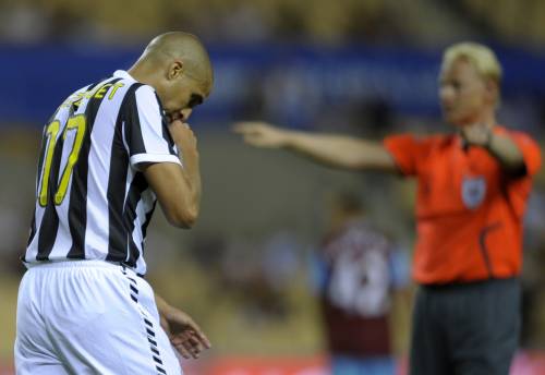 Irriducibili del mercato  
Trezeguet: sto alla Juve