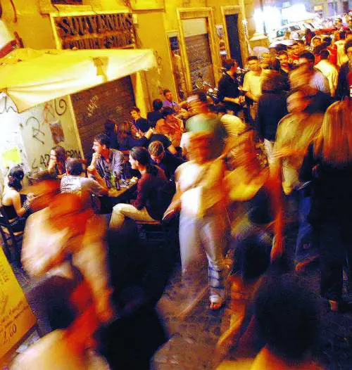 Movida, si va verso il coprifuoco dellalcol