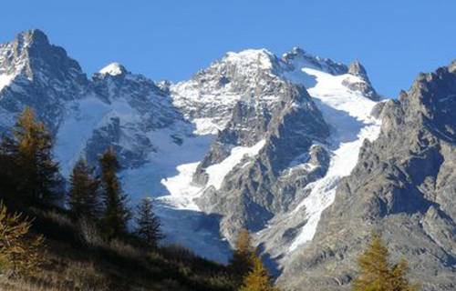Tragedia in montagna: 
tre alpinisti torinesi 
morti sulle Alpi francesi