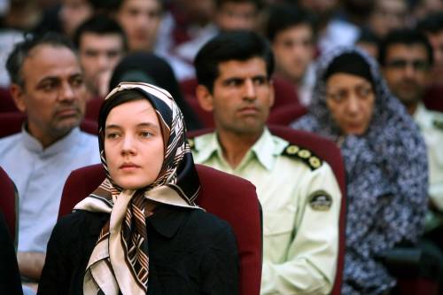 L'Iran processa Clotilde: 
"Ha istigato i rivoltosi" 
E lei: "Chiedo perdono"