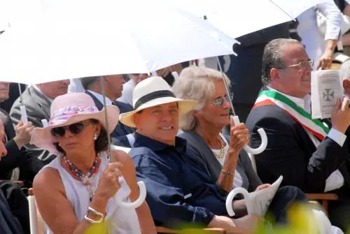 Gossip, sul Daily Mail le foto rubate al premier