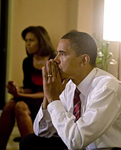 Con il mitra al comizio di Obama 
In Arizona si può: "Non è reato"