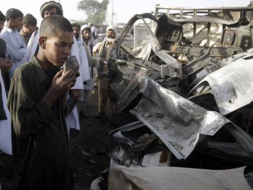 Afghanistan, razzi talebani su Kabul: 18 morti