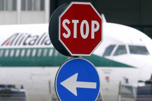 Nuovo record per Alitalia: 
100% di voli arrivati tardi