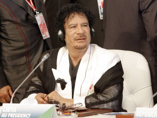 Libia, no di Italia, Francia e Russia a Gheddafi 
La Farnesina: "Berlusconi non andrà alla festa"
