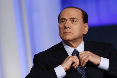 Berlusconi sulle dieci domande di Repubblica: 
"Direttore evasore, ad altro giornale risponderei"