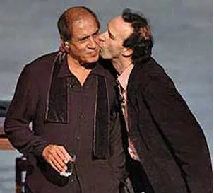 Professionisti ben pagati dell'antiberlusconismo