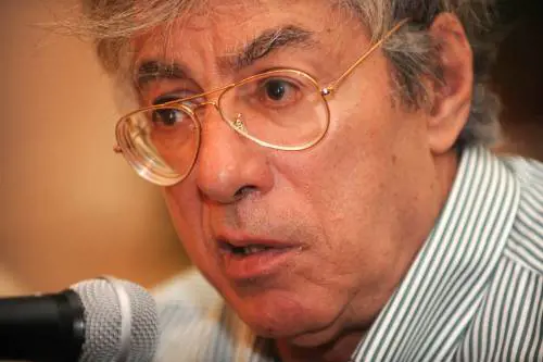 Immigrazione, Bossi: "Fini? Chel lì l'è matt"