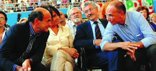 Pd, poche schede ed è già sospetto-broglio