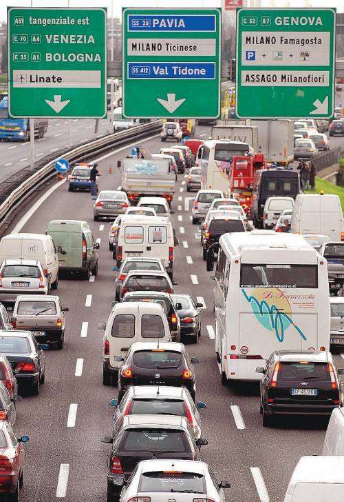 Berlusconi "imbottigliato" accelera 
la Tem: subito una nuova tangenziale