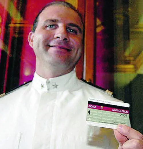 I militari in divisa viaggeranno gratis su autobus, tram e metrò