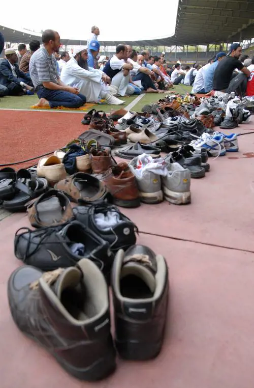 Invito in moschea, pressing sul sindaco