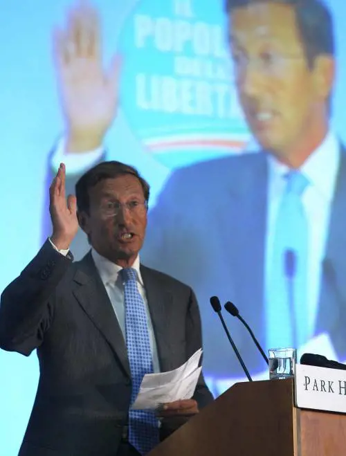 Immigrazione, Bossi rilancia «Diritti? Io penso ai nostri»