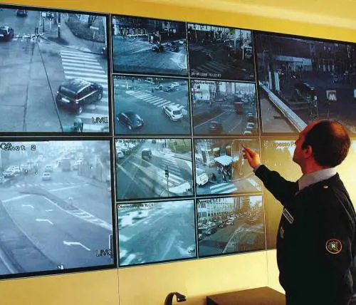 Sicurezza in città, i quartieri 
chiedono aiuto alla Moratti