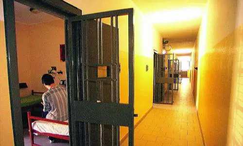 Albanese ottiene gli arresti domiciliari. In carcere