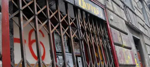 I silenzi dei professionisti del solito lutto «prestampato»