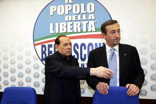 Berlusconi-Fini, oggi vertice che ridisegna il Pdl