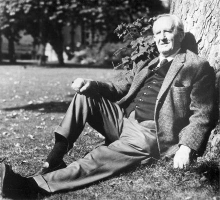 J.R.R. Tolkien mancata spia, rifiutò un lauto ingaggio dei servizi segreti inglesi