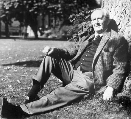 J.R.R. Tolkien mancata spia, rifiutò un lauto ingaggio dei servizi segreti inglesi