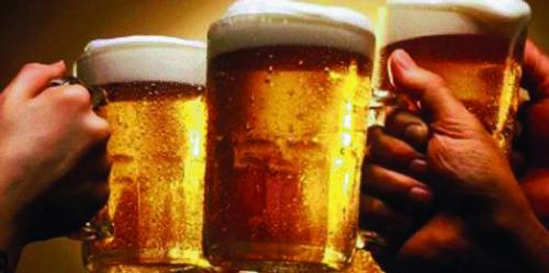 Amsterdam, alcolisti pagati in birra per svolgere lavori socialmente utili
