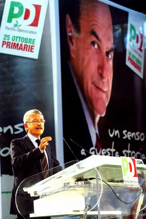 D’Alema confessa poi si vergogna: "Sinistra anti-italiana? Sì, anzi no"