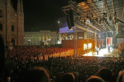 In piazza Duomo la moda veste rock