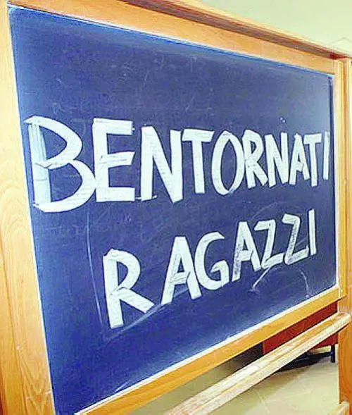 Ecco come lalta tecnologia fa il suo ingresso in classe