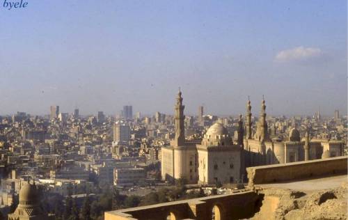 Il Cairo soffoca: serve una nuova capitale