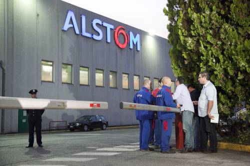 Alstom, operai "bloccano" 3 manager 
poi in serata l'accordo ed escono