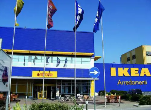 Ikea, record di polpette prima dei mobili
