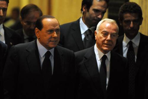 Berlusconi: "La Corte è di sinistra, io vado avanti 
ma rischia di alterare equilibrio tra poteri dello Stato"