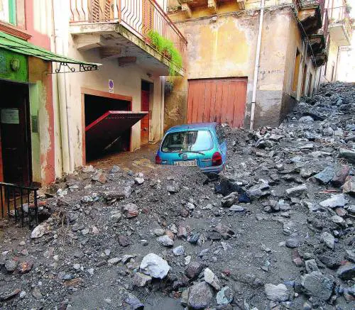 La signora Idv vuole i colpevoli ma era lei la manager dei disastri