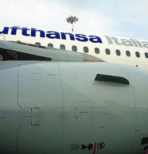 Lufthansa-Italia rilancia: chiede il Milano-Roma e apre a nuove alleanze