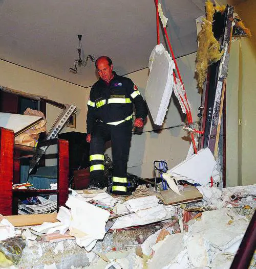 «Un forte boato, sembrava il terremoto»