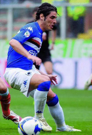 Cassano-Zarate derby a distanza